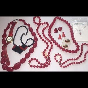 10 Piece Vintage and Newer Jewelry Lot